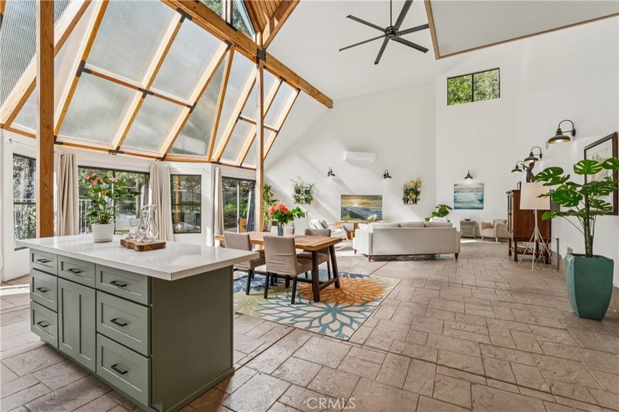 Property photo for 113 Brentwood, Lake Arrowhead, CA