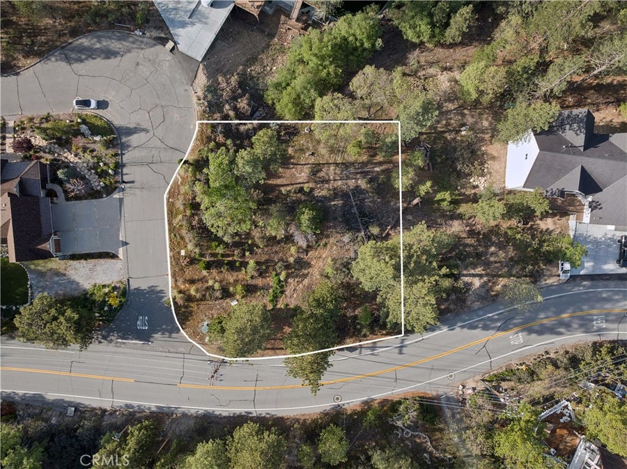 Property photo for 1180 Maverick, Lake Arrowhead, CA