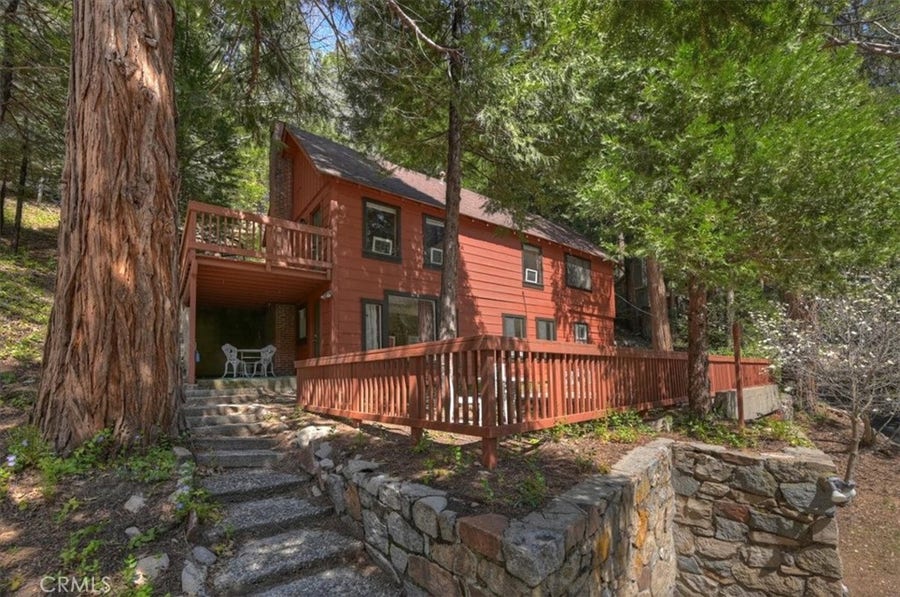 Property photo for 425 Blue Jay Canyon, Lake Arrowhead, CA