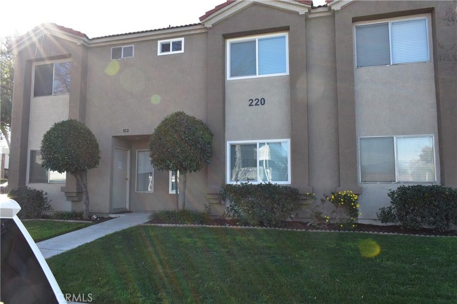 Property photo for 260 W 3rd, Corona, CA