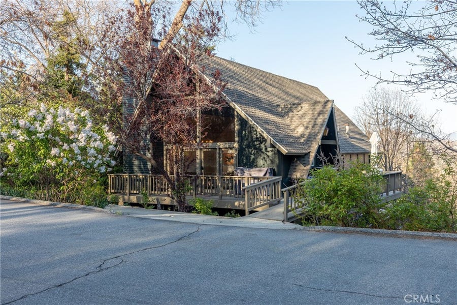 Property photo for 1145 Voltaire, Lake Arrowhead, CA