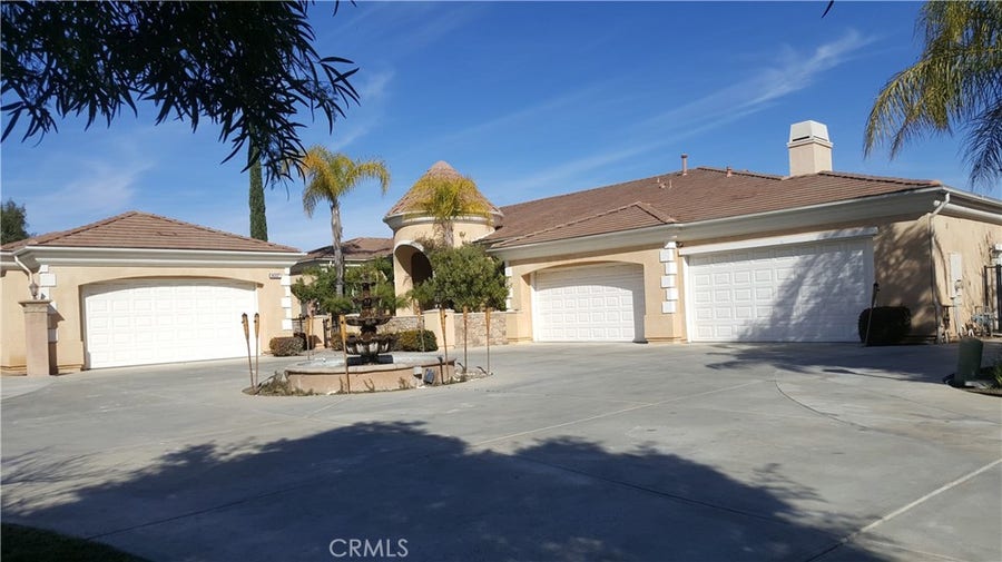 Property photo for 4007 Suzie Circle, Corona, CA