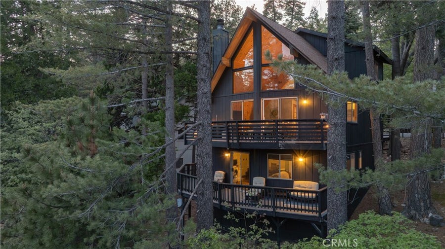 Property photo for 164 Birchwood Drive, Lake Arrowhead, CA