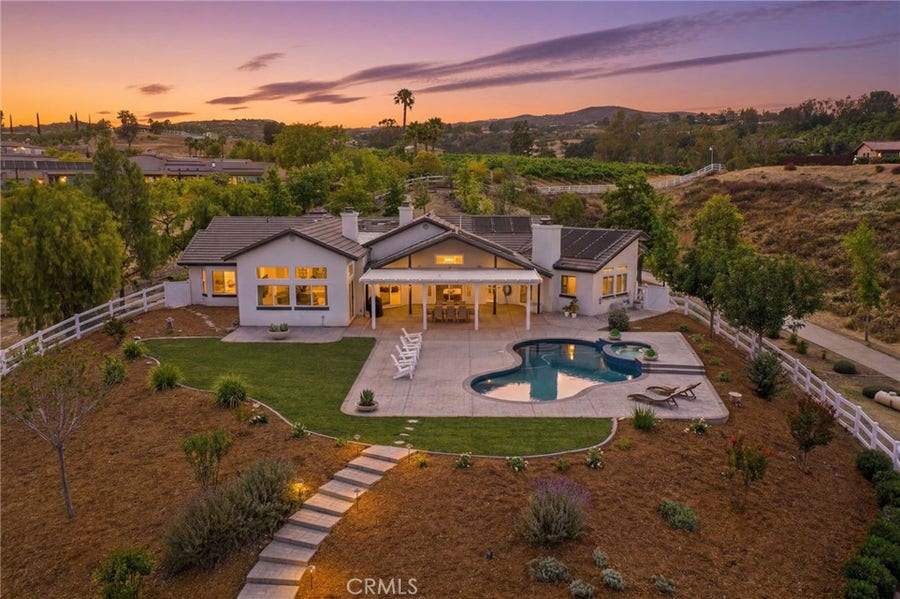 Property photo for 41110 Los Ranchos Cir, Temecula, CA