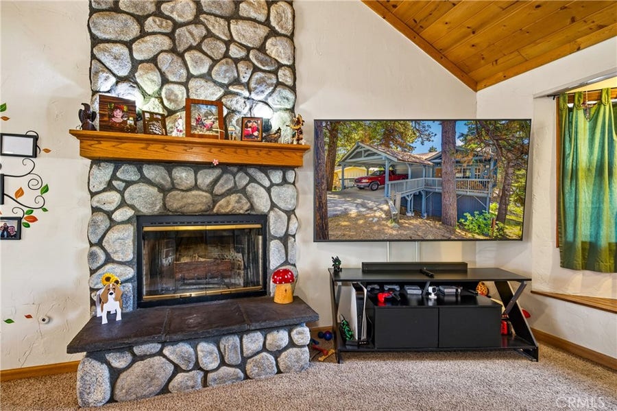 Property photo for 30949 Wild Oak, Running Springs, CA