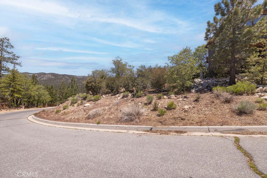 Property photo for 42315 Golden Oak, Big Bear Lake, CA