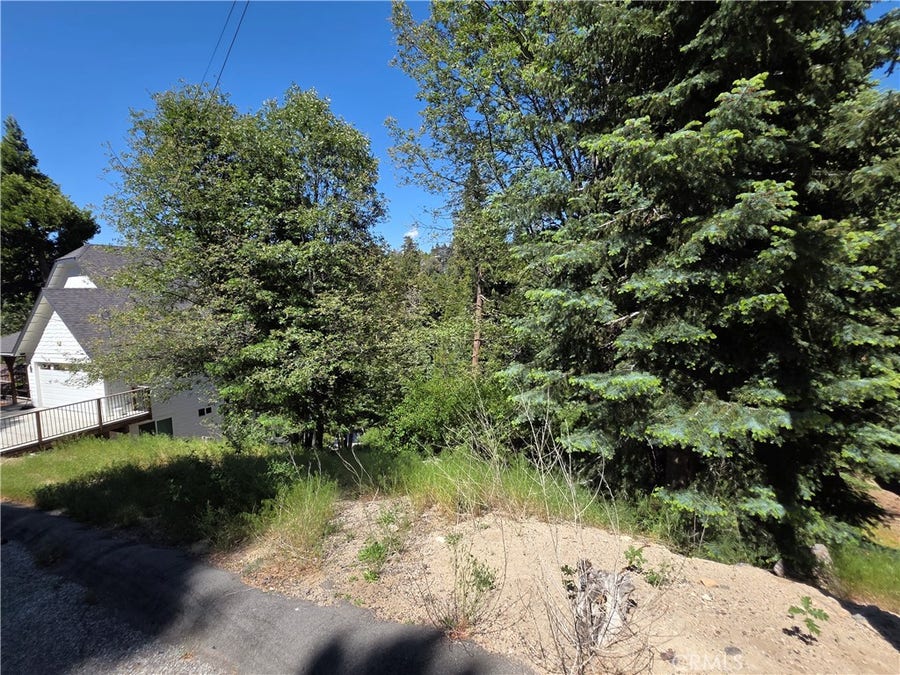 Property photo for 0 Shenandoah Drive, Lake Arrowhead, CA