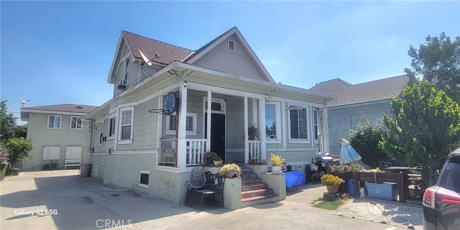 Property photo for 807 E 21st Street, Los Angeles, CA