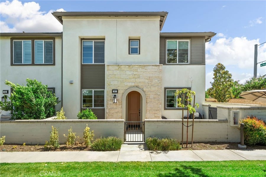Property photo for 3860 S Oasis Paseo, #6, Ontario, CA