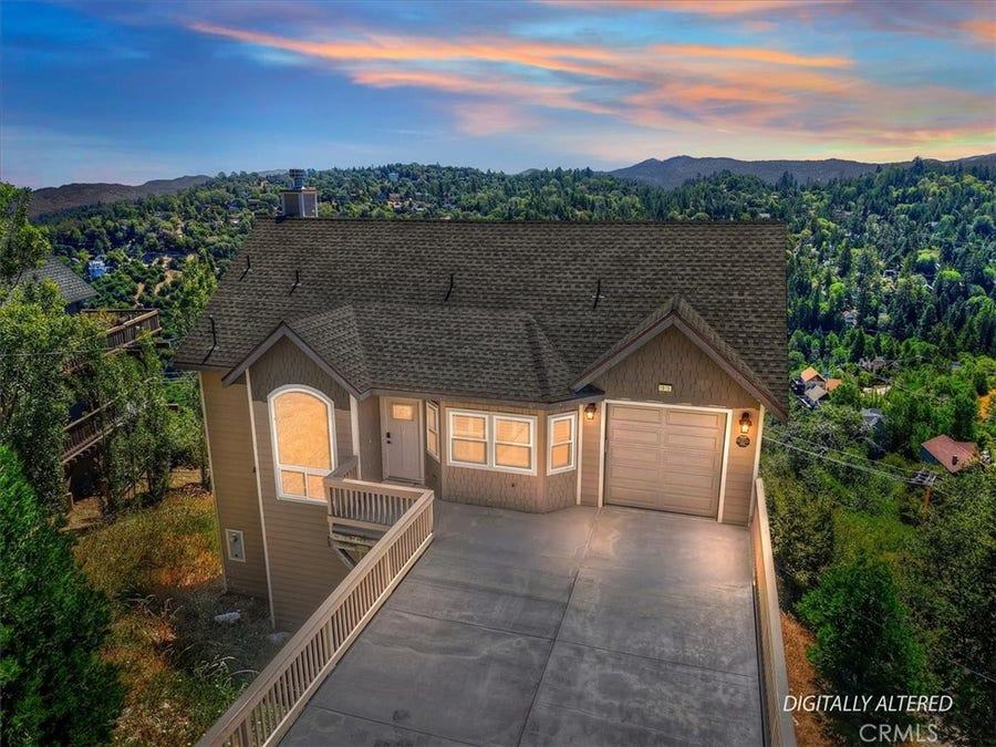 Property photo for 1015 Marin, Lake Arrowhead, CA