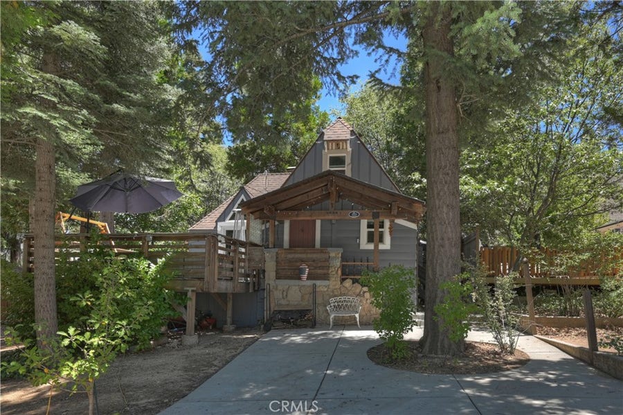 Property photo for 311 Hemlock, Lake Arrowhead, CA