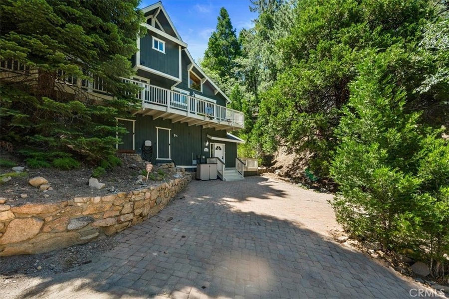 Property photo for 30942 Old City Creek, Running Springs, CA