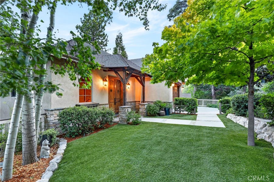 Property photo for 27360 Elmwood, Lake Arrowhead, CA