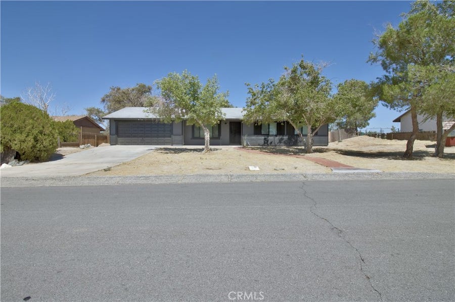 Property photo for 40570 159th Street E, Lancaster, CA