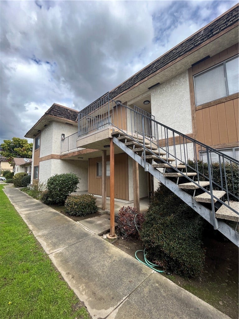 Property photo for 320 W Mountain View, #B, Glendora, CA