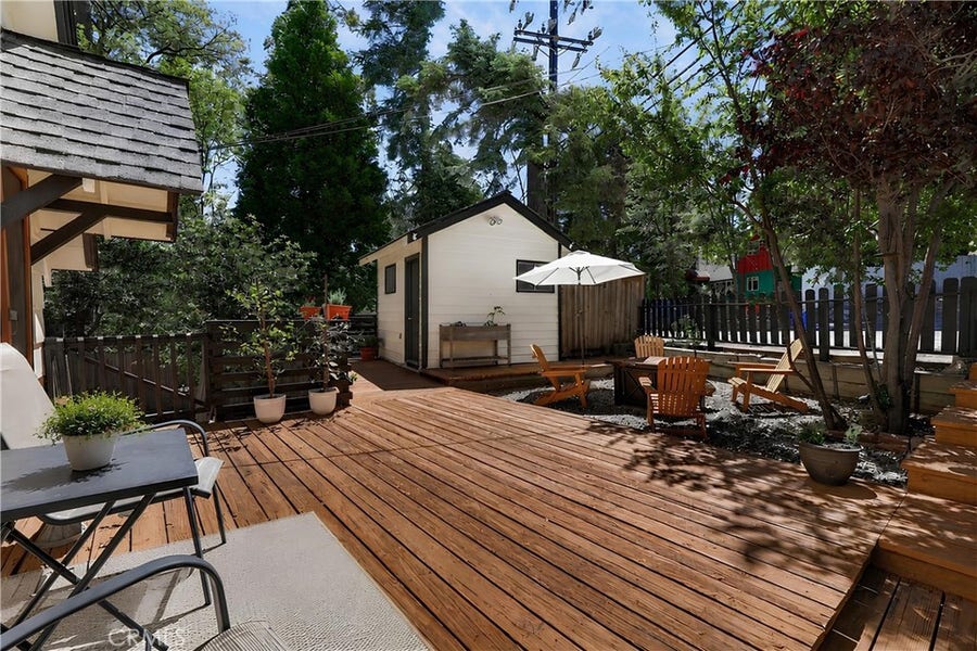 Property photo for 335 Oak, Lake Arrowhead, CA