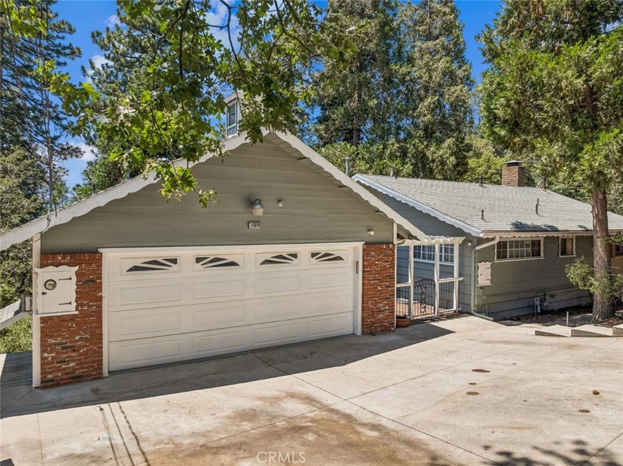 Property photo for 24899 Basel, Crestline, CA