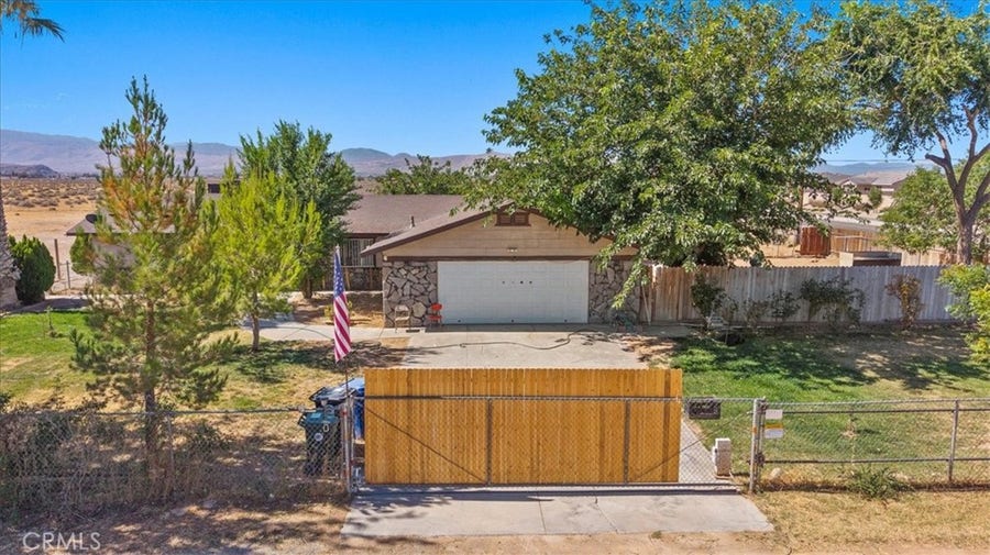 Property photo for 22935 Standing Rock, Apple Valley, CA