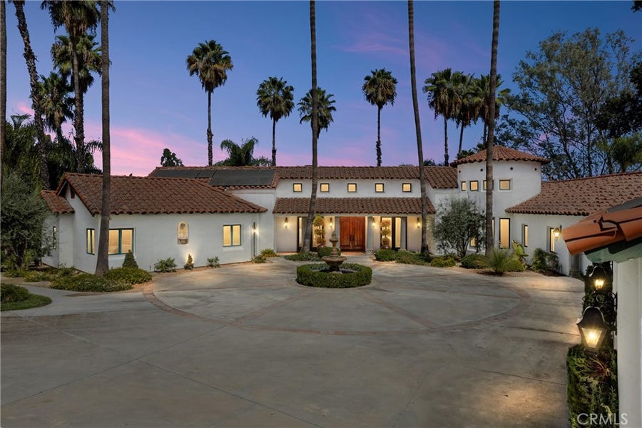 Property photo for 530 W Sunset, Redlands, CA