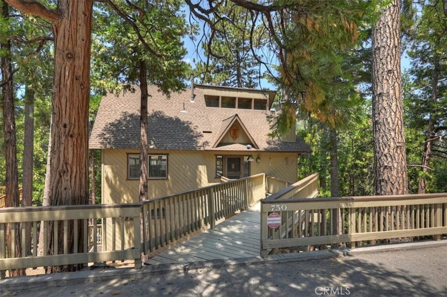 Property photo for 750 Grass Valley, Lake Arrowhead, CA