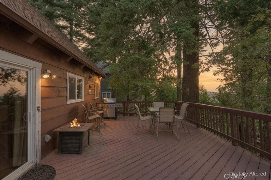Property photo for 515 View, Lake Arrowhead, CA