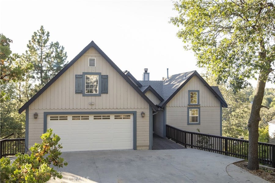 Property photo for 1477 Sequoia Drive, Lake Arrowhead, CA