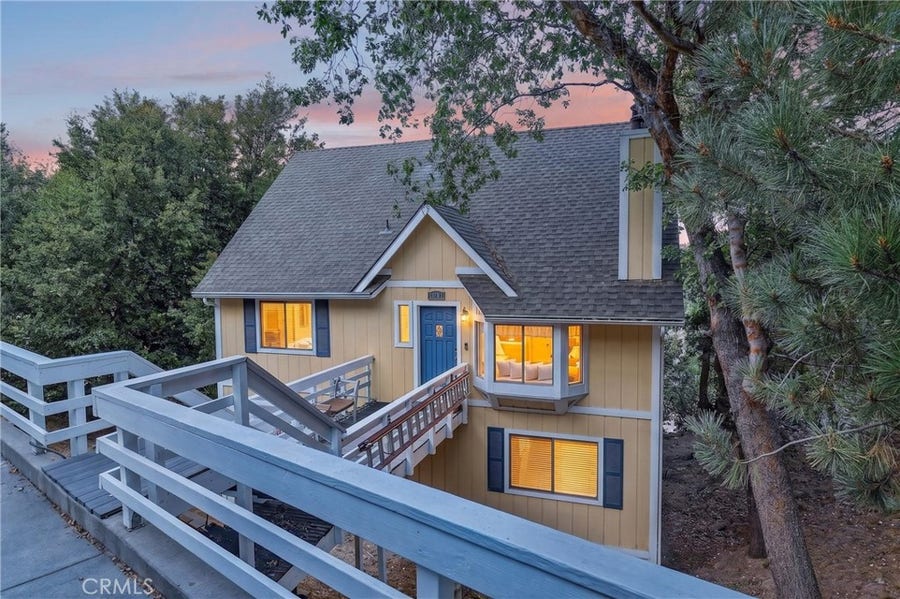 Property photo for 1127 Yukon, Lake Arrowhead, CA