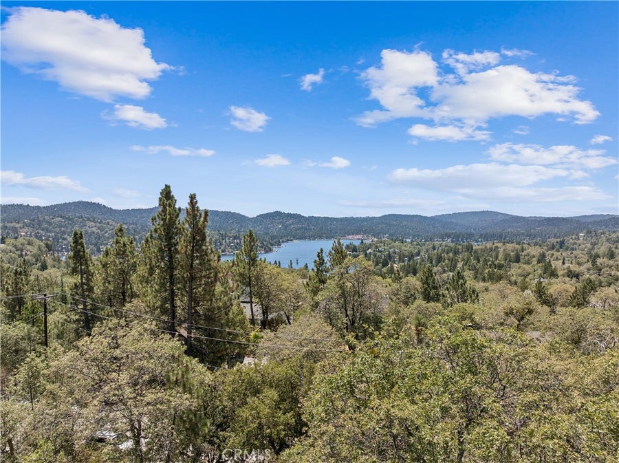 Property photo for 1298 Yellowstone Drive, Lake Arrowhead, CA
