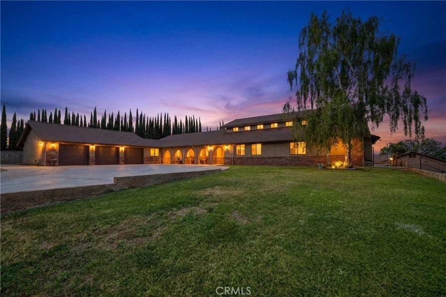 Property photo for 8956 Oak Creek Rd, Cherry Valley, CA