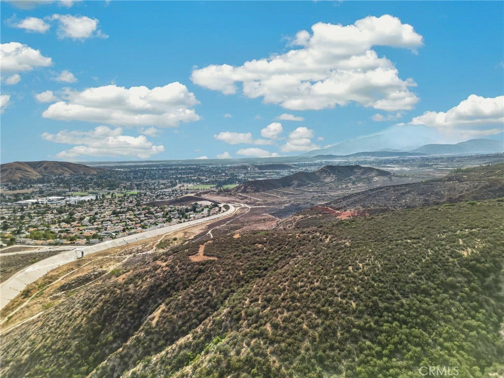 2 Hill Drive W, San Bernardino, CA 92407 2 Hill Drive W, San Bernardino, CA 92407