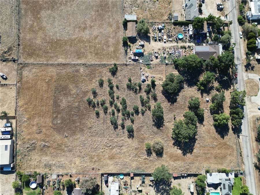 Property photo for 39612 Lincoln, Cherry Valley, CA