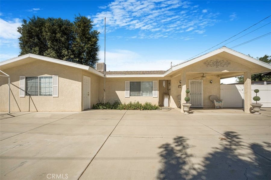 Property photo for 10611 Cherry Ave, Cherry Valley, CA