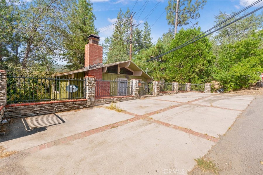 Property photo for 32892 Lone Pine, Running Springs, CA