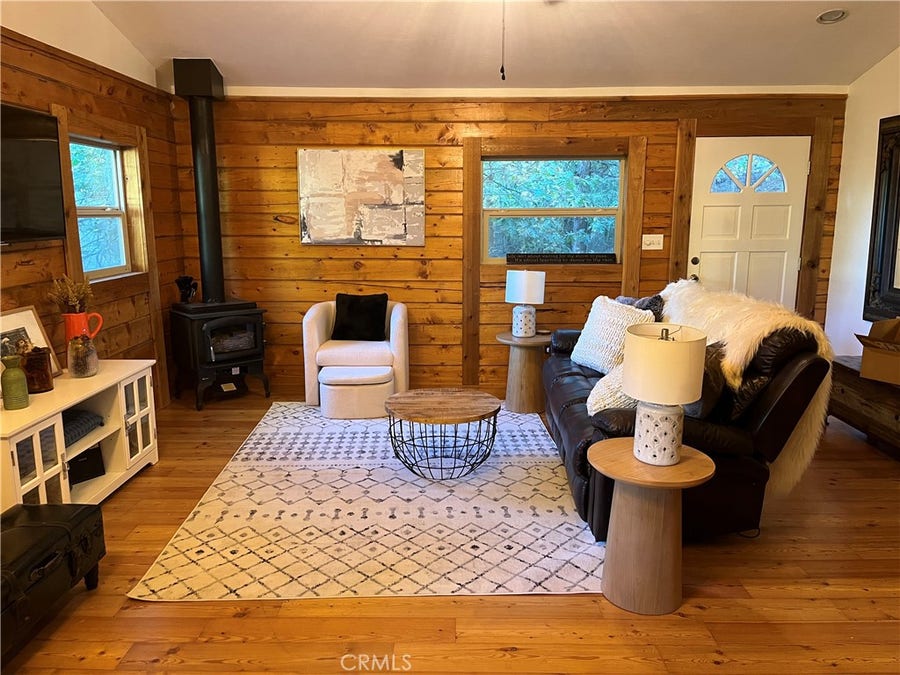 Property photo for 24839 Felsen Drive, Crestline, CA