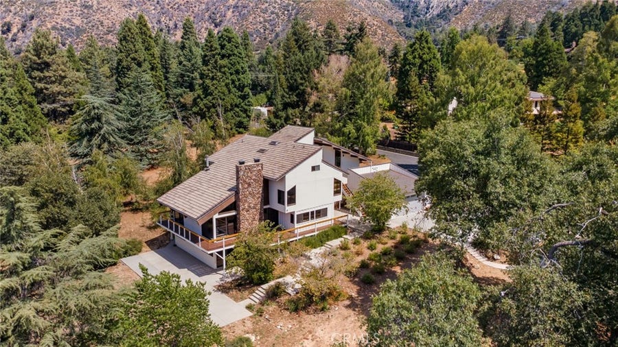 Property photo for 39155 Harris, Oak Glen, CA