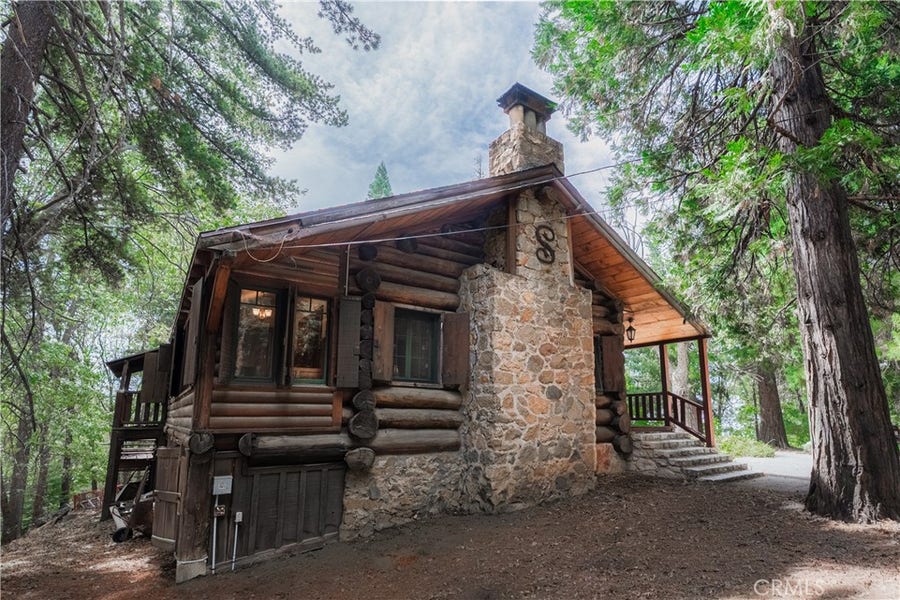Property photo for 28879 Sycamore Drive, Lake Arrowhead, CA