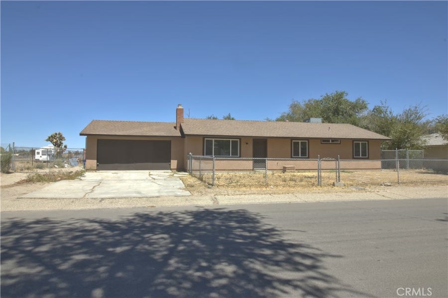 Property photo for 15313 Greenrock Avenue, Lake Los Angeles, CA