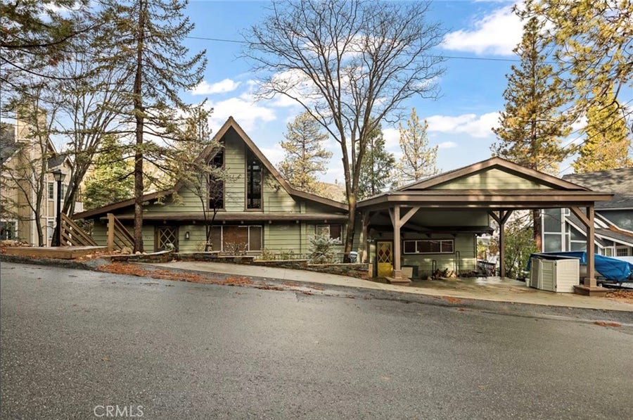 Property photo for 904 Sandalwood, Lake Arrowhead, CA