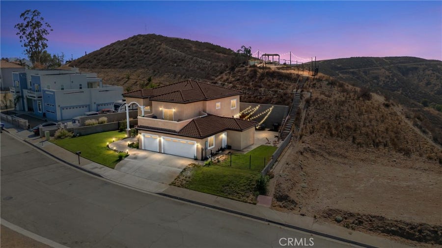 Property photo for 3550 Ridge Line, San Bernardino, CA