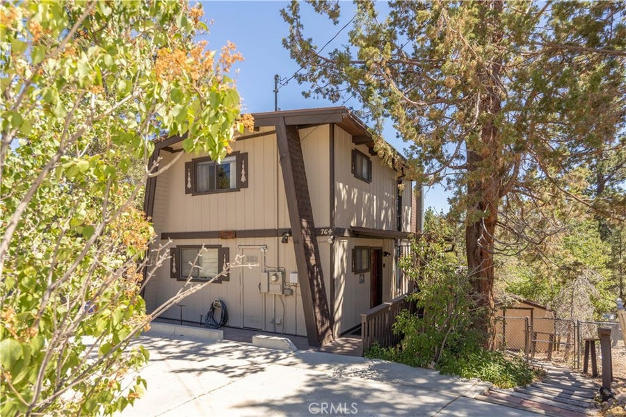Property photo for 764 Panamint Mountain, Big Bear City, CA