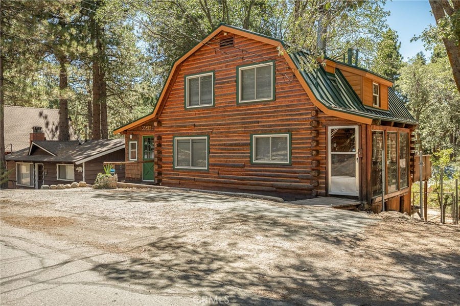 Property photo for 33421 Holcomb Creek, Green Valley Lake, CA