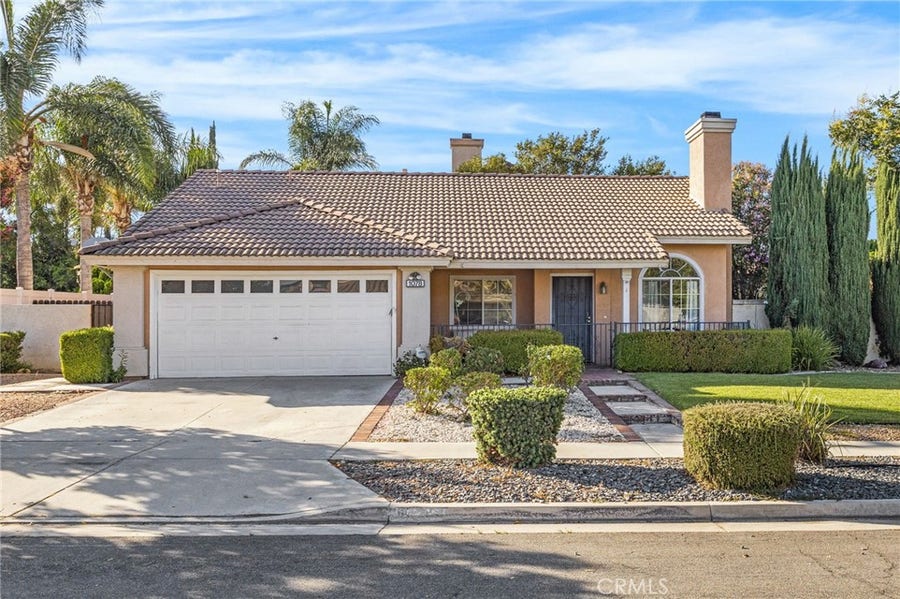 Property photo for 1078 Cornerstone Way, Corona, CA
