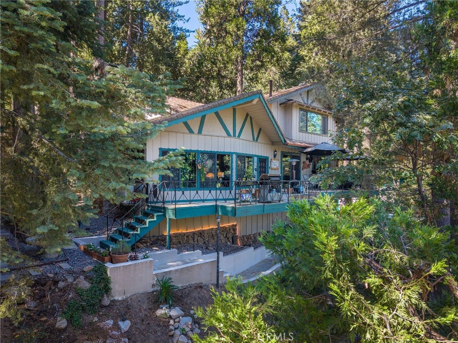 Property photo for 24611 Valle Drive, Crestline, CA