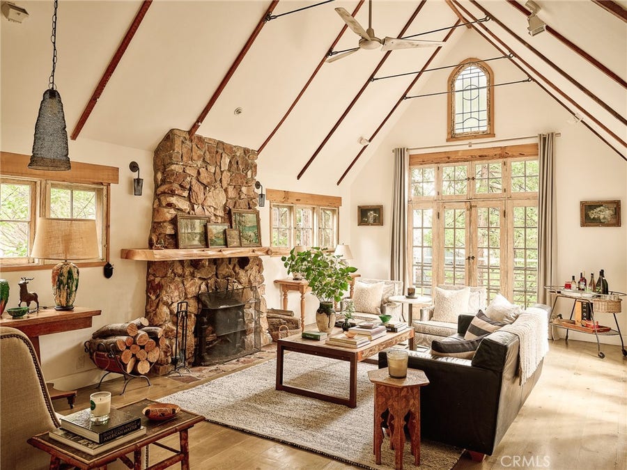 Property photo for 255 Hemlock, Lake Arrowhead, CA