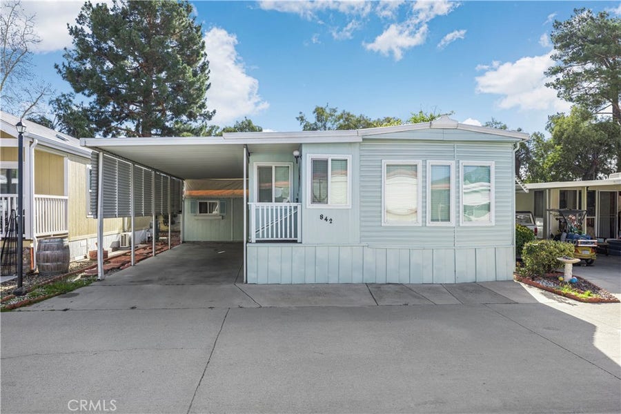 Property photo for 842 Acorn Dr, San Jacinto, CA