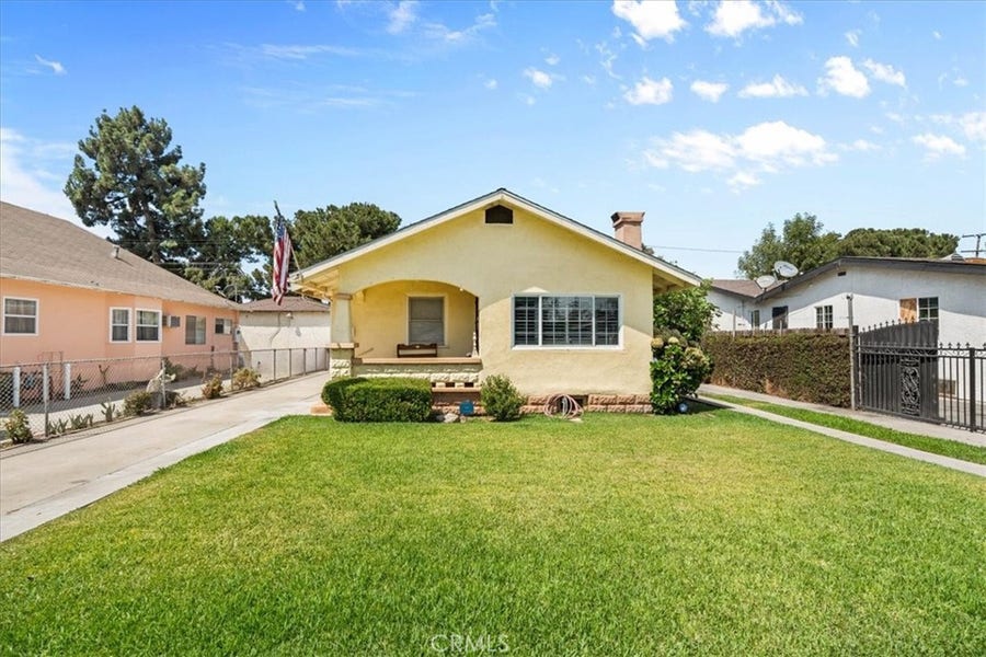 Property photo for 7715 Whitsett, Los Angeles, CA