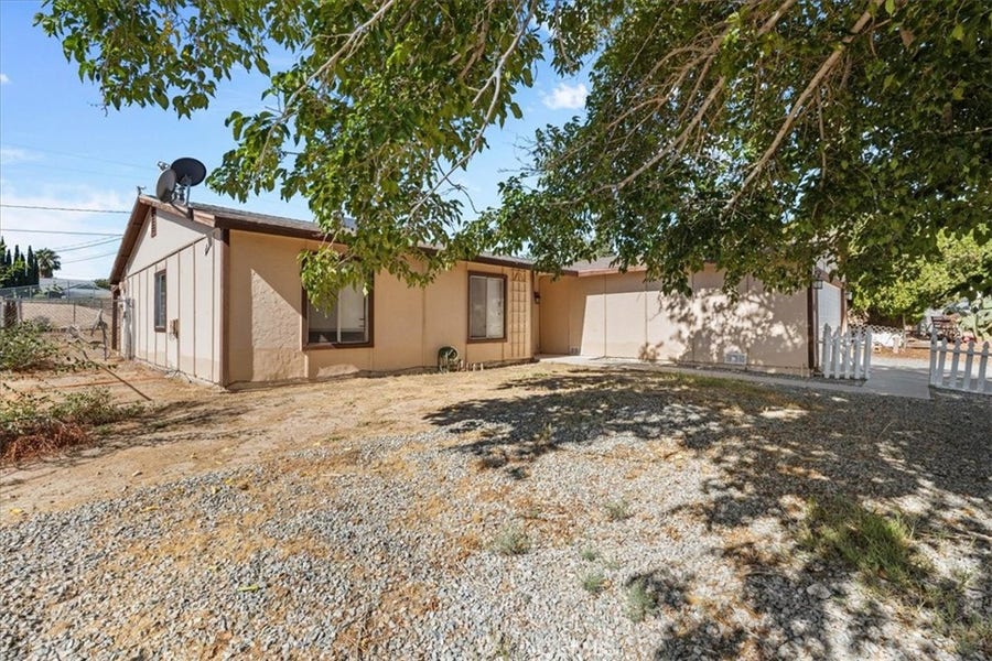 Property photo for 16070 Andover Dr, Victorville, CA