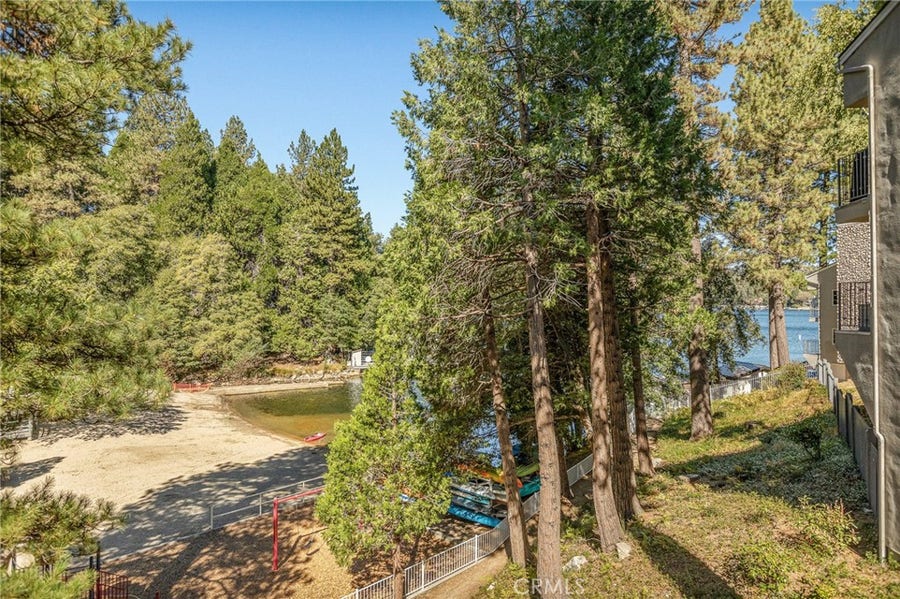 Property photo for 306 Villa Way, Lake Arrowhead, CA