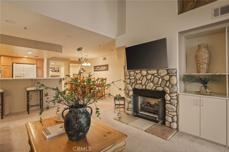 Property photo for 306 Villa Way, Lake Arrowhead, CA