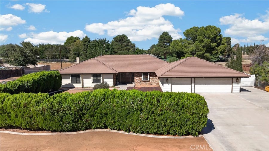 Property photo for 14070 Seminole, Apple Valley, CA
